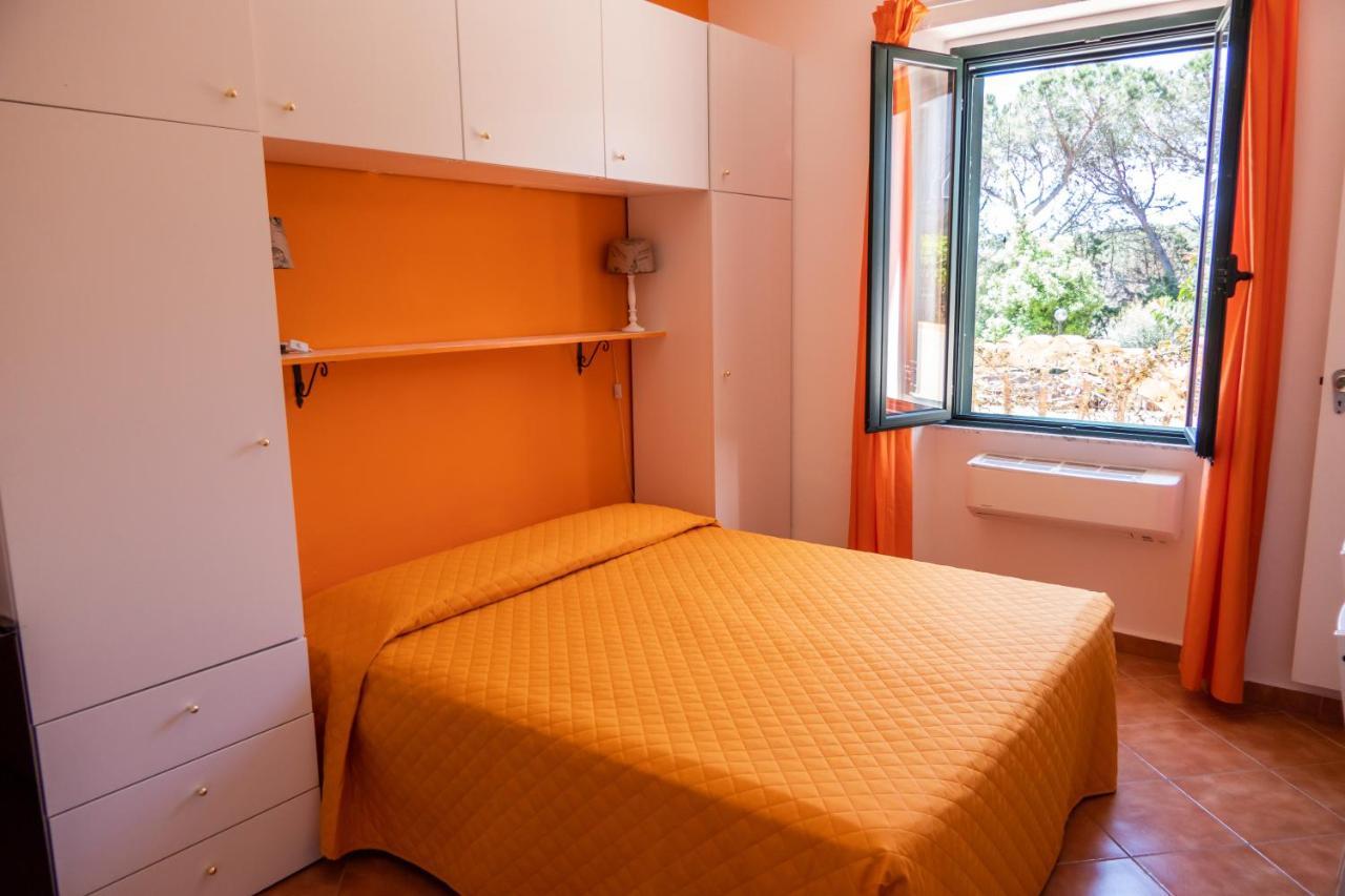 B&B Giglio Di Mare Cala Liberotto Kültér fotó