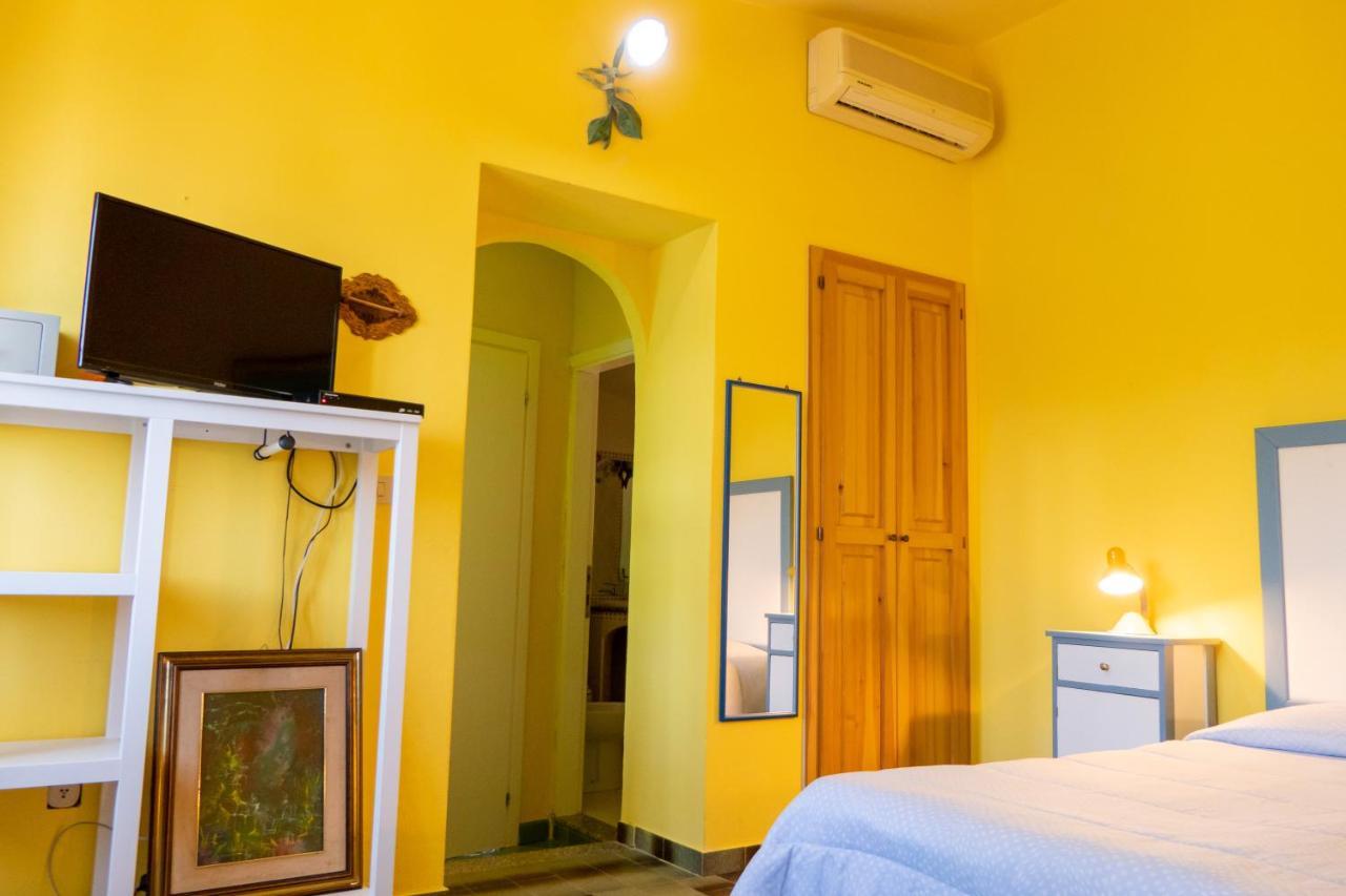 B&B Giglio Di Mare Cala Liberotto Kültér fotó